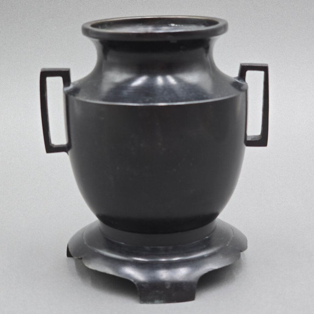 VTG Japanese Bronze Utsubata Ikebana Vase 5.5" Marked Japan Kenzan Insert - Picture 3 of 14